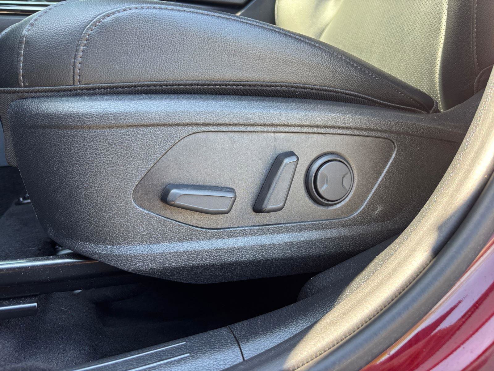 Used 2025 Kia Sportage SX FWD image 40