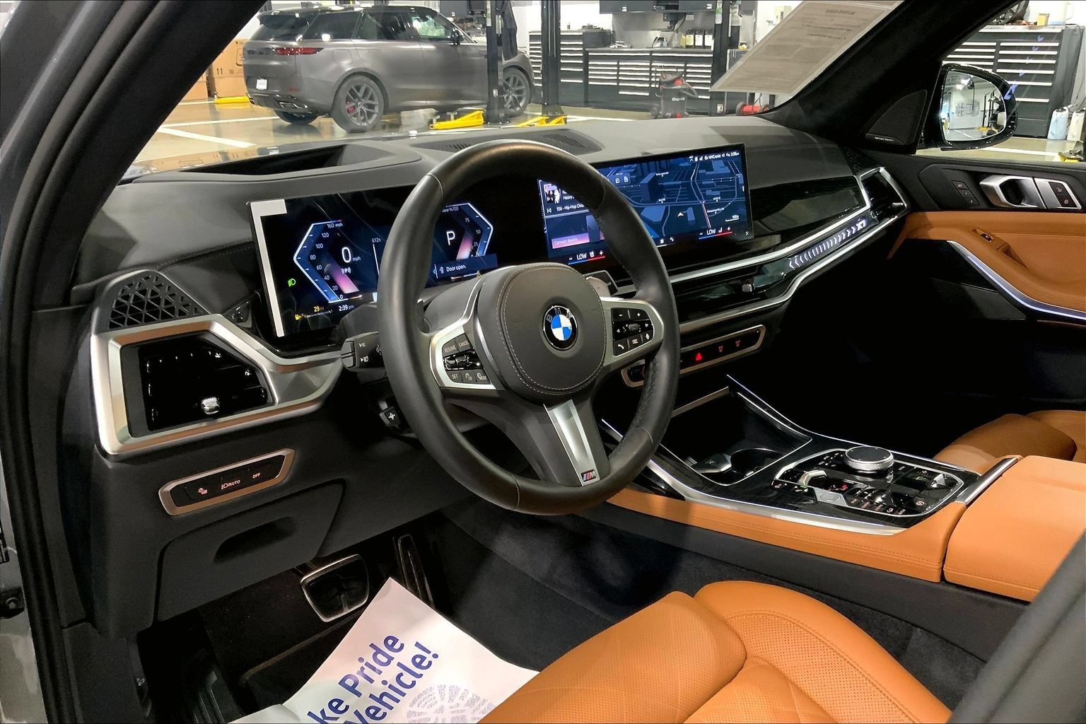 Used 2026 BMW X7 xDrive40i w/ M Sport Package AWD/4WD image 17