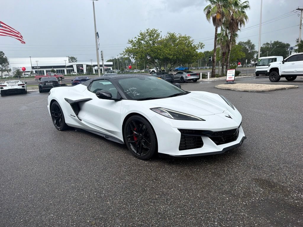 Used 2026 Chevrolet Corvette Z06 RWD image 3