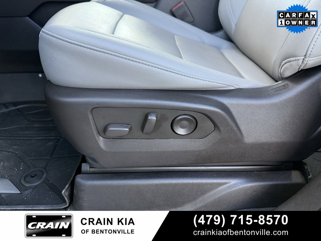 Used 2024 Chevrolet Tahoe Z71 w/ Luxury Package image 12