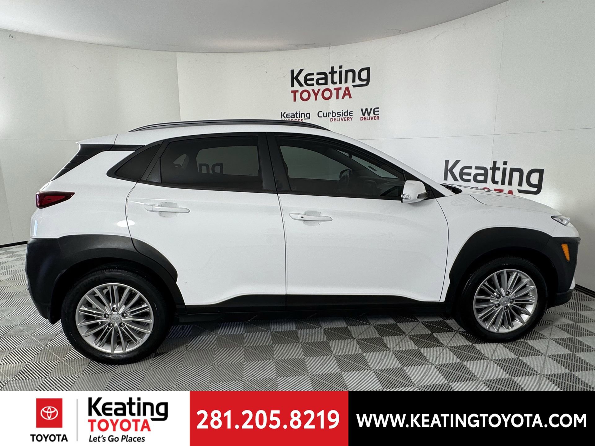 Used 2021 Hyundai Kona SEL Plus w/ Cargo Package image 3