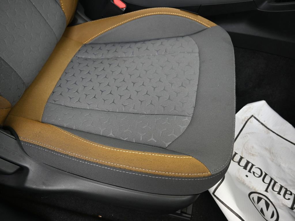 Certified 2025 Subaru Crosstrek 2.5i Sport AWD/4WD image 12