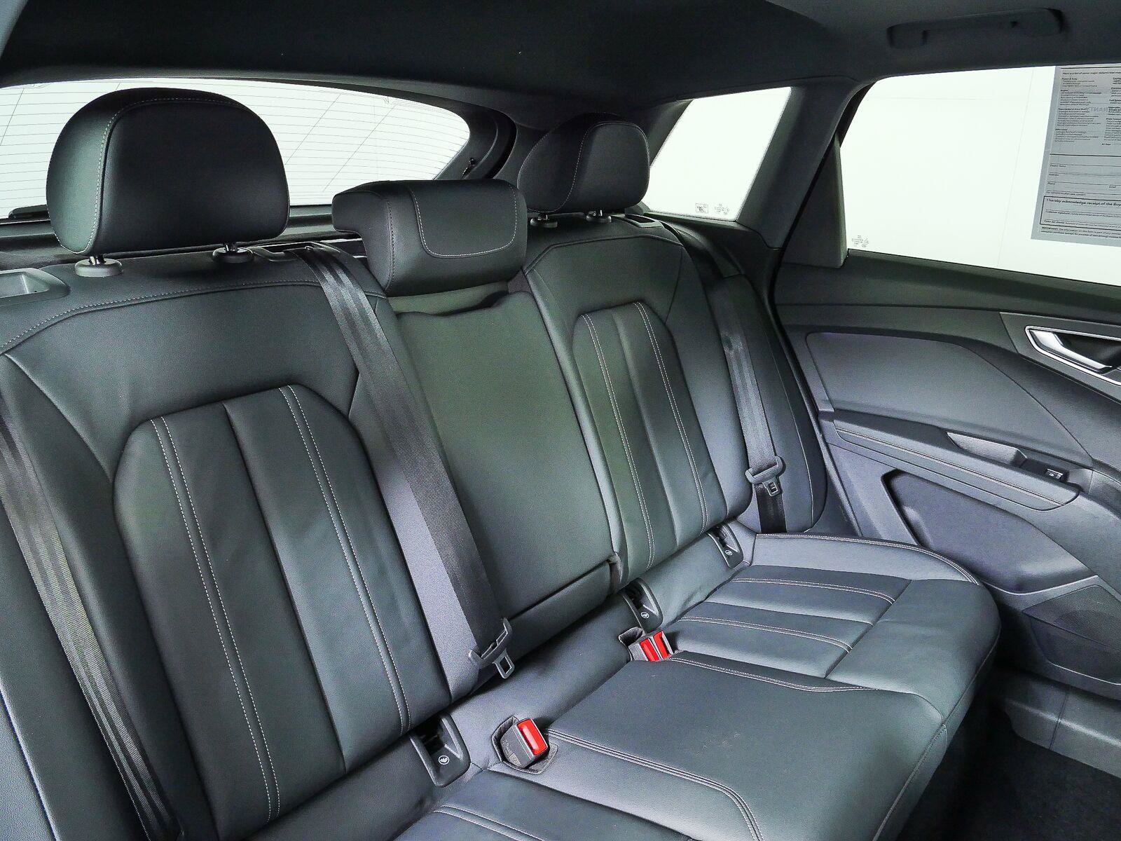 Used 2023 Audi Q4 e-tron Premium Plus w/ Premium Plus RWD image 19