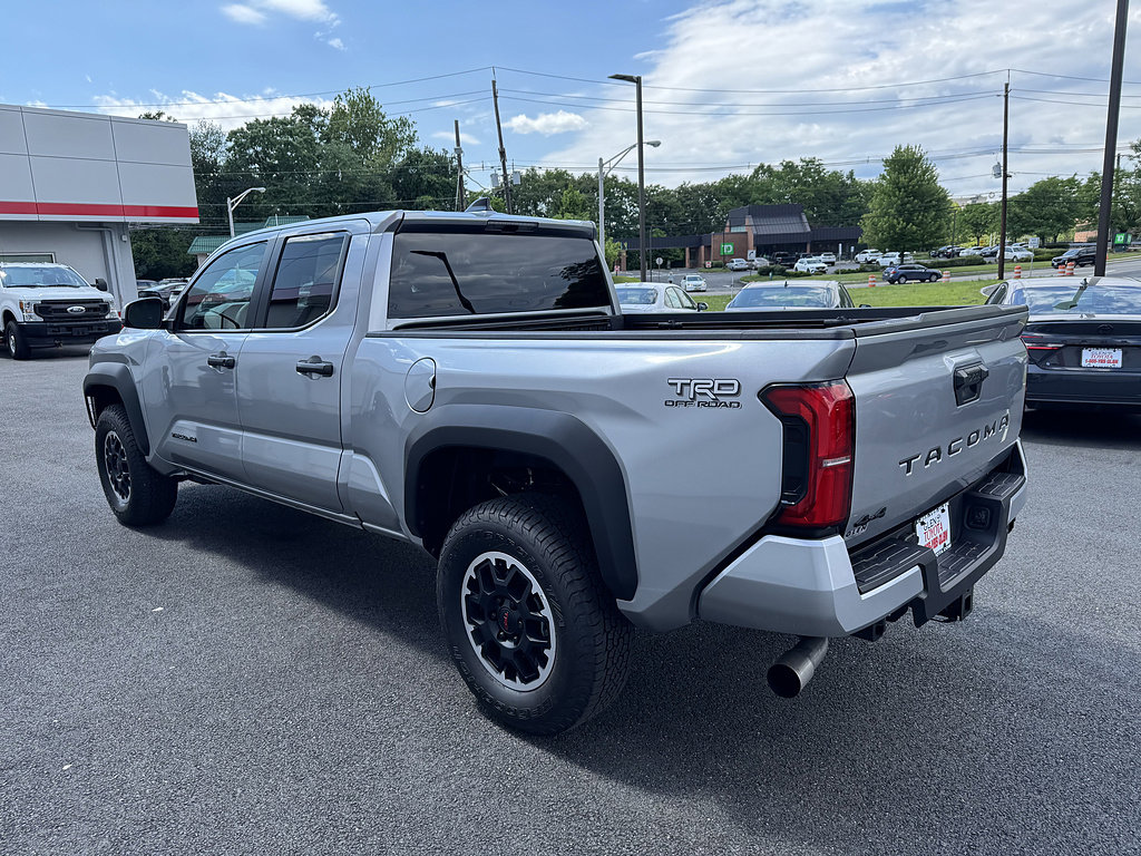Used 2025 Toyota Tacoma TRD Off-Road AWD/4WD image 7