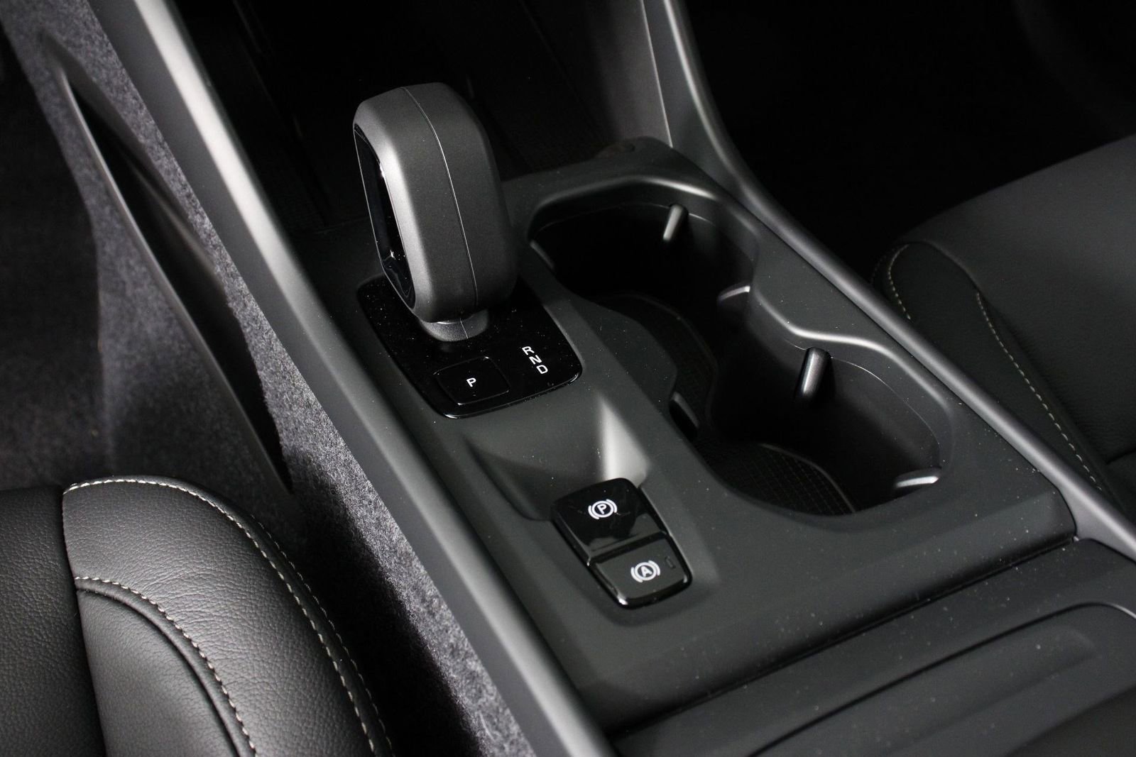 New 2026 Volvo XC40 B4 Core image 7