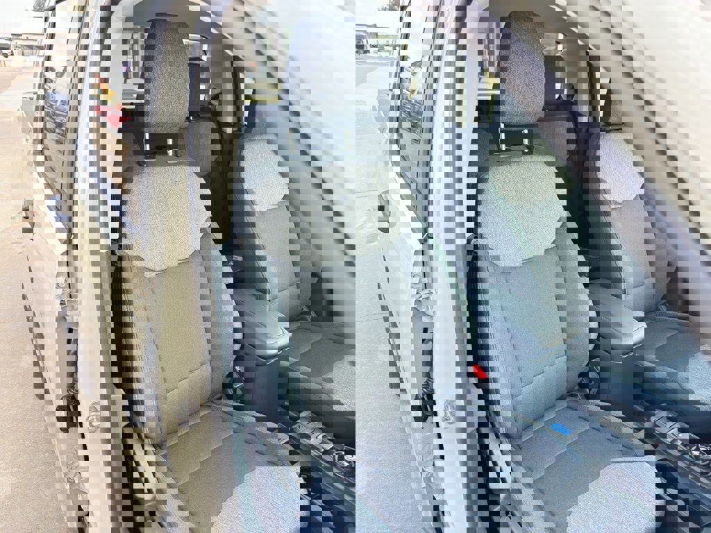 New 2025 Ford Maverick XLT w/ XLT Luxury Package image 32