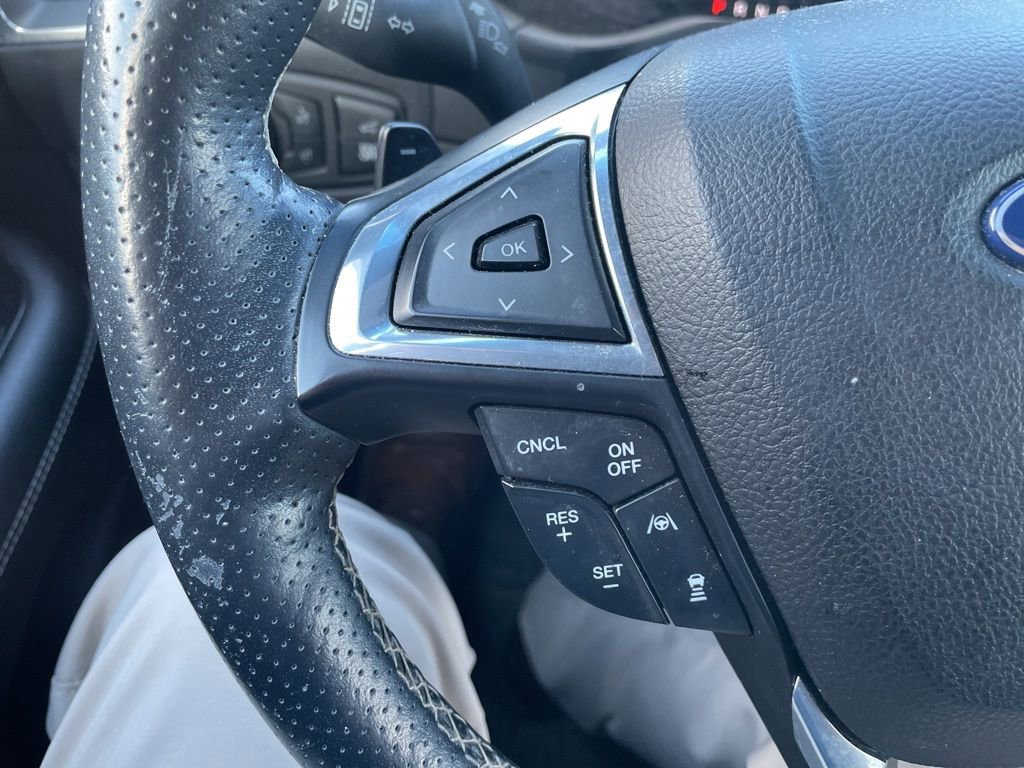 Used 2020 Ford Edge ST w/ Cold Weather Package image 17