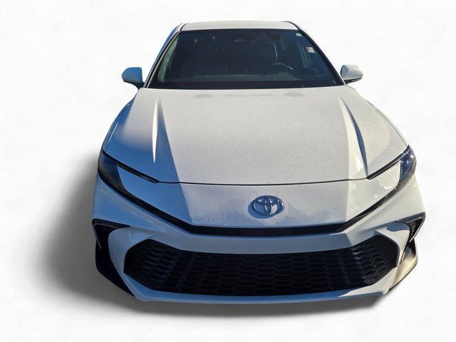Used 2025 Toyota Camry SE image 9