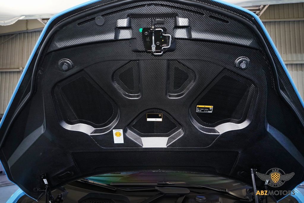 Used 2025 Lamborghini Revuelto image 42