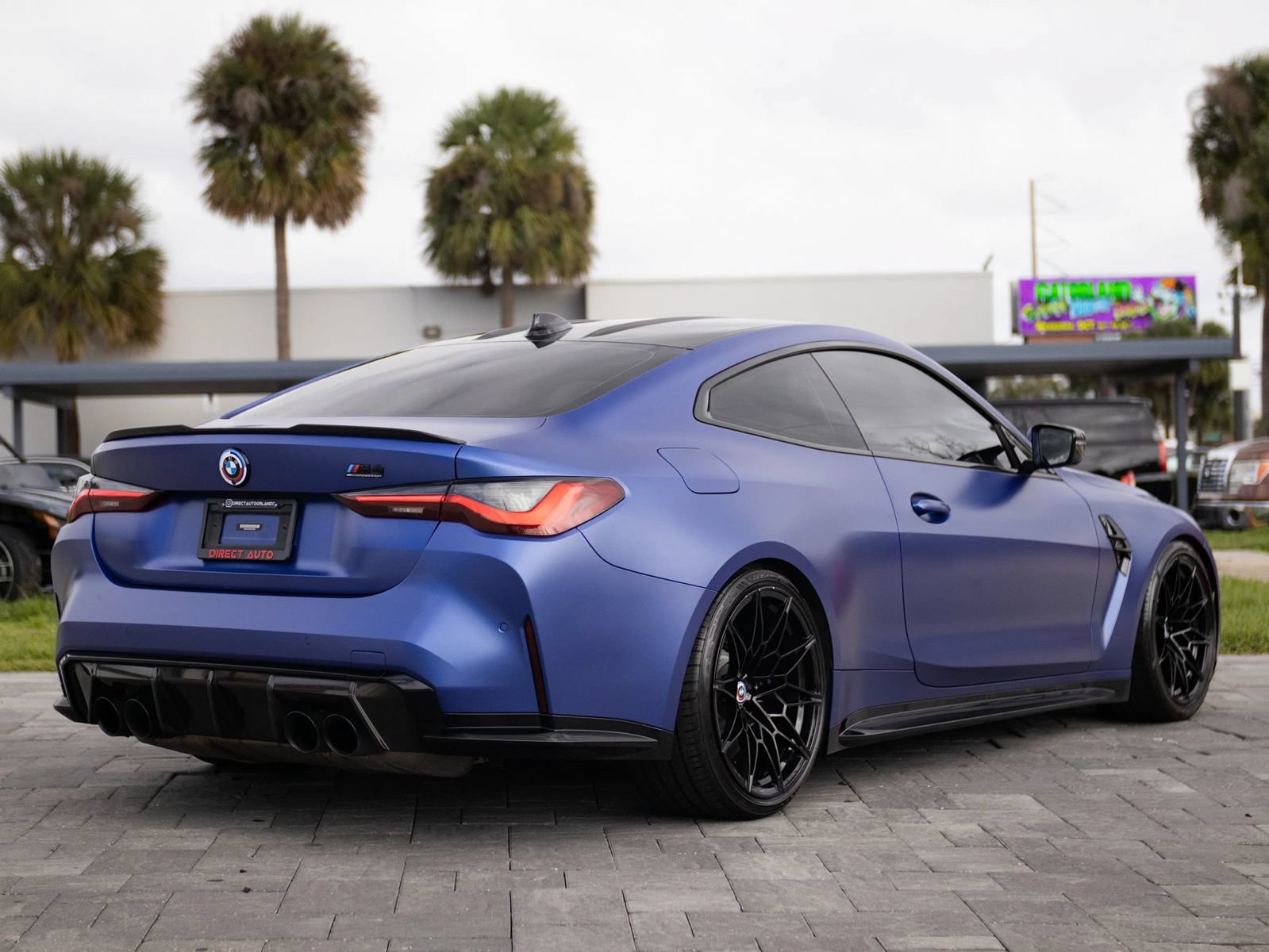 Used 2022 BMW M4 Competition w/ M Carbon Exterior Package RWD image 24