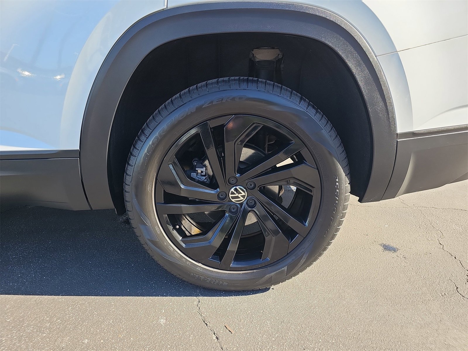 Used 2023 Volkswagen Atlas SE w/ Panoramic Sunroof Package image 37