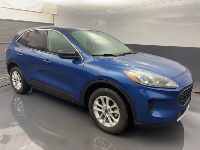 Used 2022 Ford Escape SE w/ Convenience Package AWD/4WD image 3