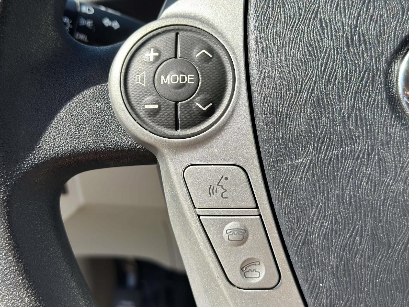 Used 2014 Toyota Prius Three FWD image 17