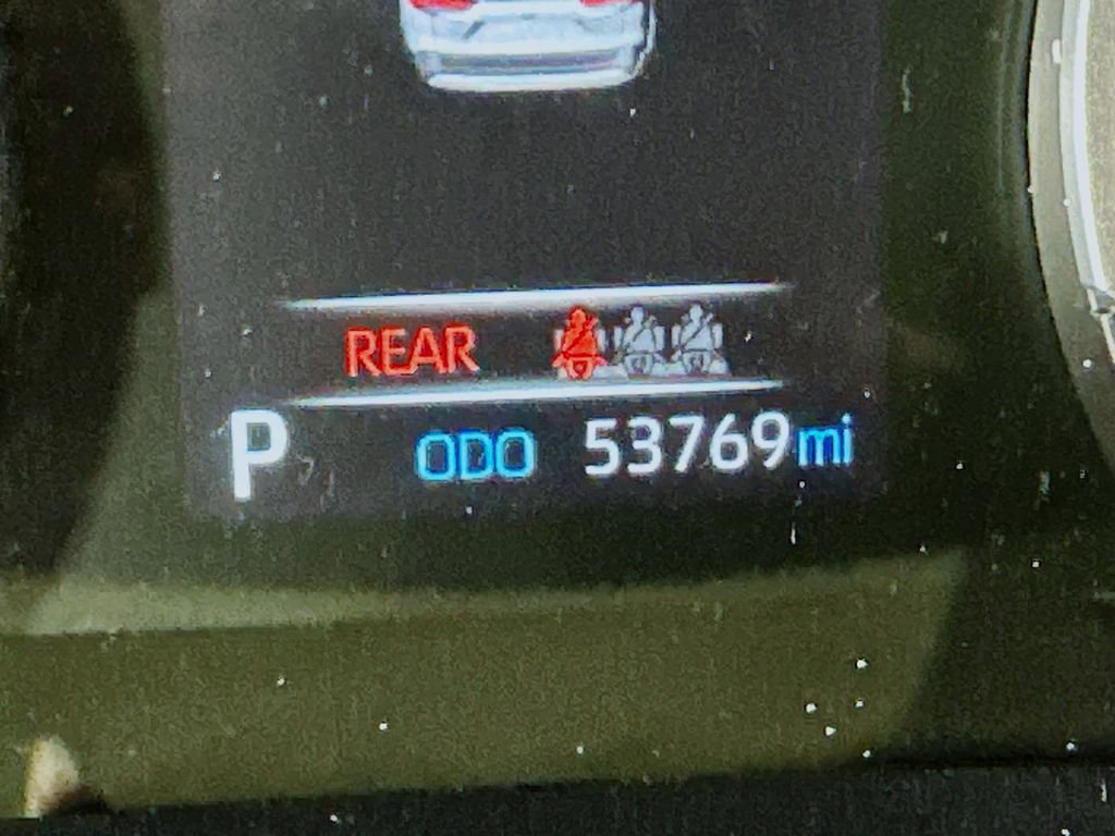 Used 2021 Toyota RAV4 XLE w/ Convenience Package image 33