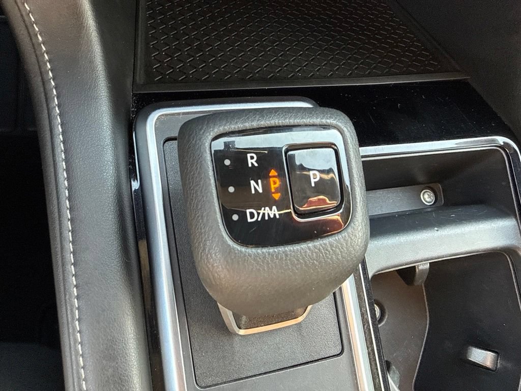 Used 2025 Nissan Pathfinder SV FWD image 29