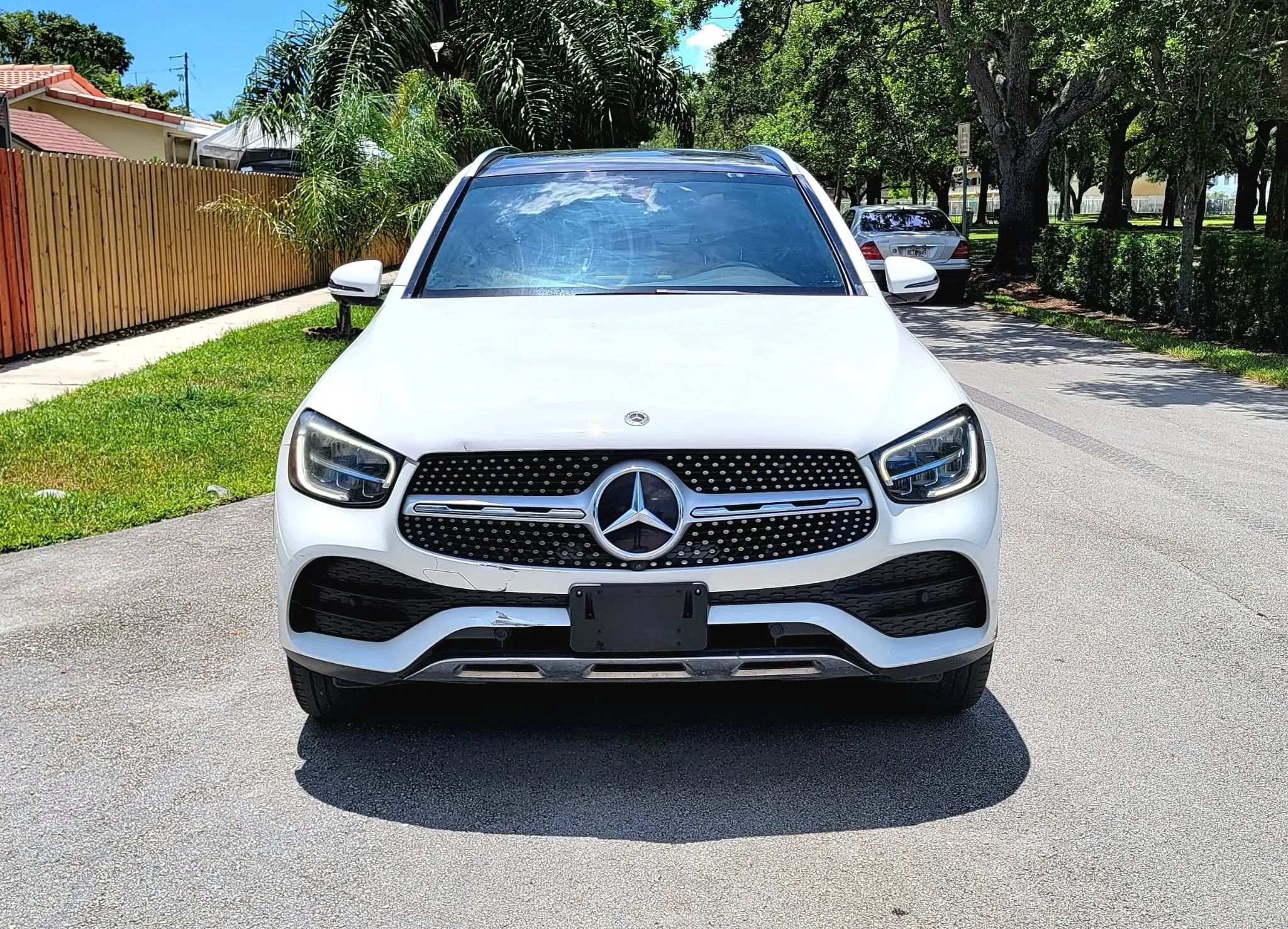 Used 2020 Mercedes-Benz GLC 300 image 2