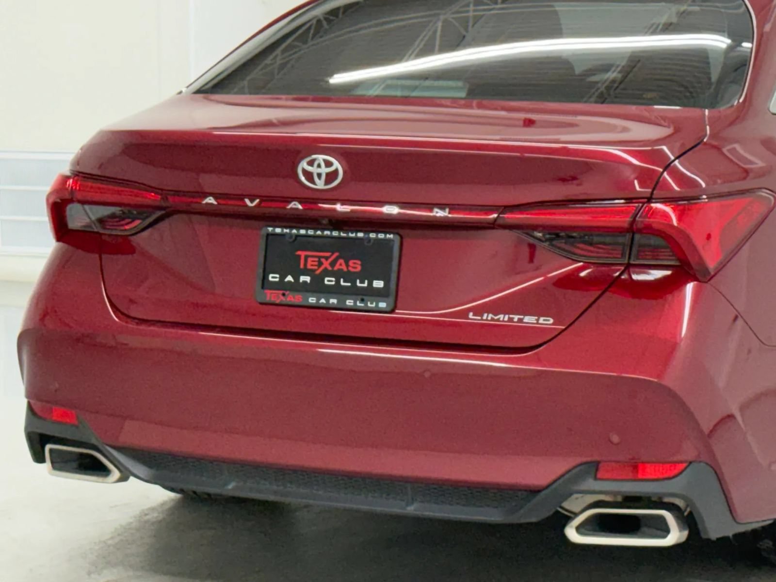 Used 2022 Toyota Avalon Limited w/ Advanced Safety Package FWD image 39