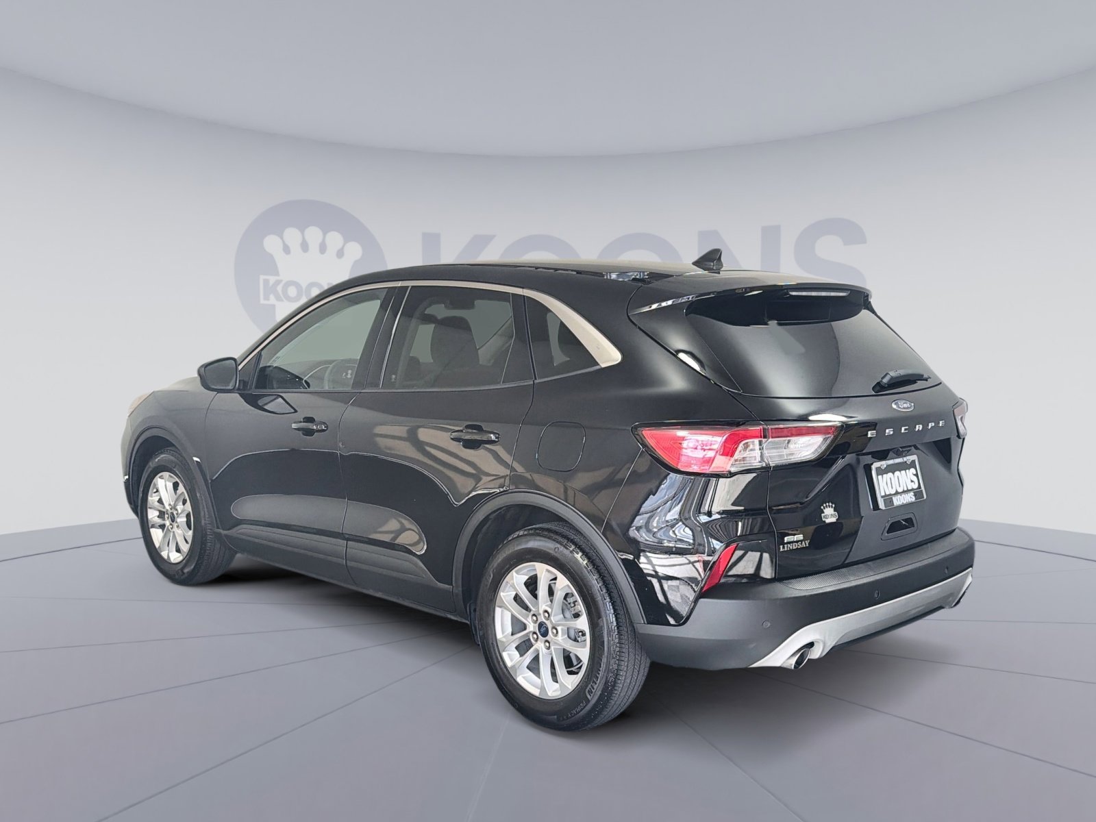 Used 2021 Ford Escape SE image 4