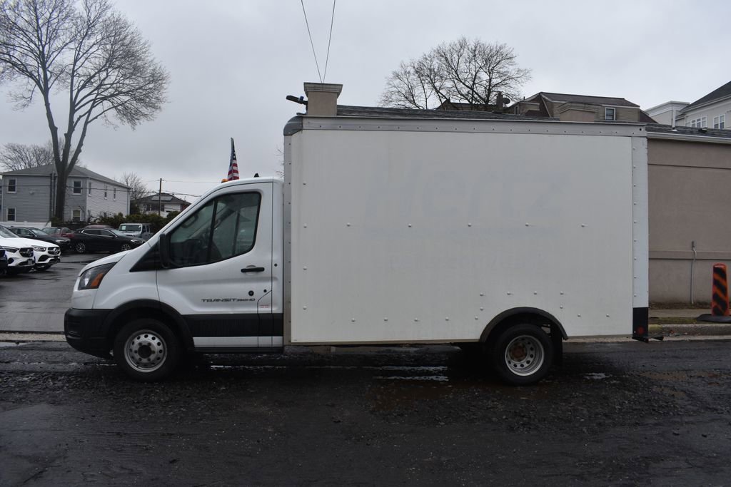 Used 2022 Ford Transit 350 DRW image 9