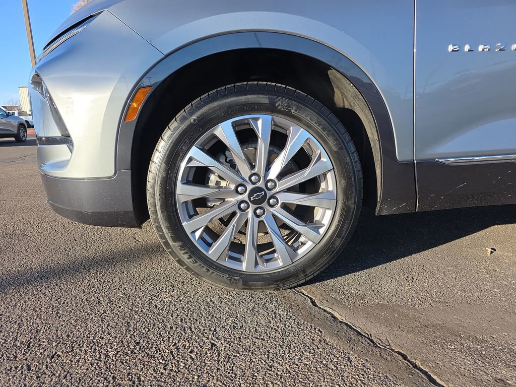 Used 2024 Chevrolet Blazer Premier image 28