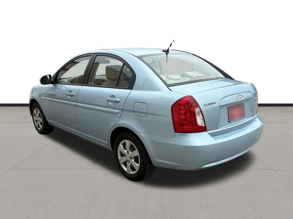 Used 2011 Hyundai Accent GLS FWD image 7