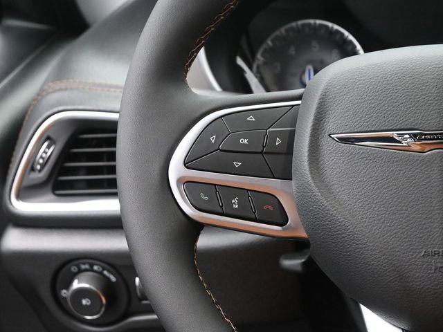 New 2026 Chrysler Pacifica Pinnacle image 30