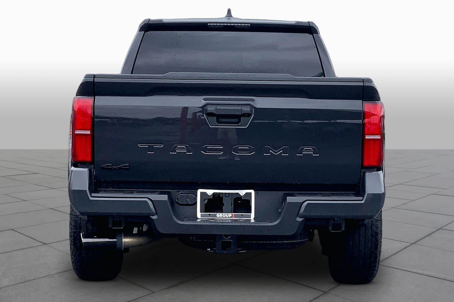 Used 2026 Toyota Tacoma SR5 AWD/4WD image 5
