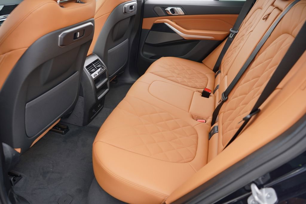 New 2026 BMW X5 xDrive40i w/ M Sport Package image 19