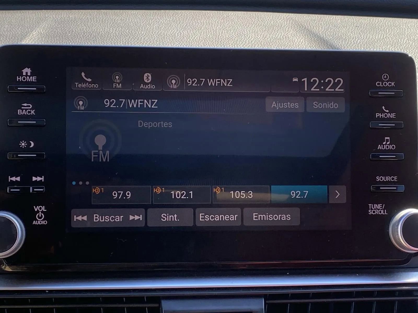 Used 2018 Honda Accord EX image 21