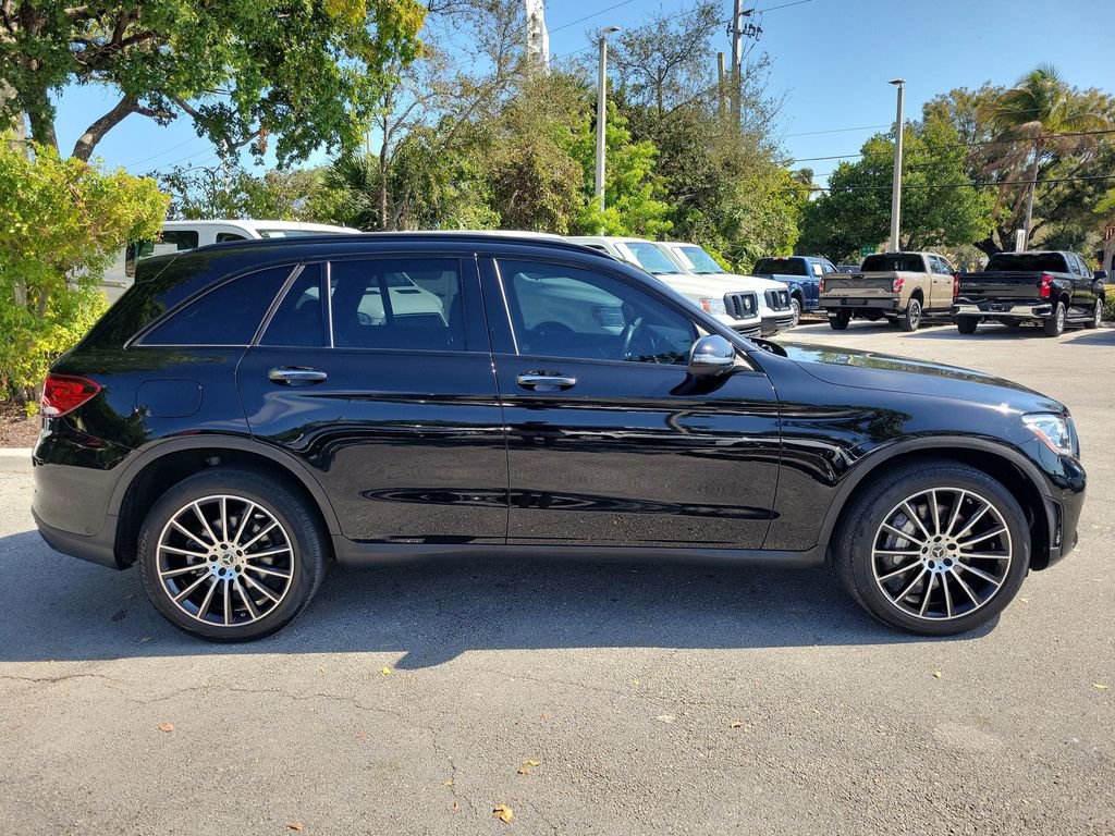 Used 2022 Mercedes-Benz GLC 300 image 9