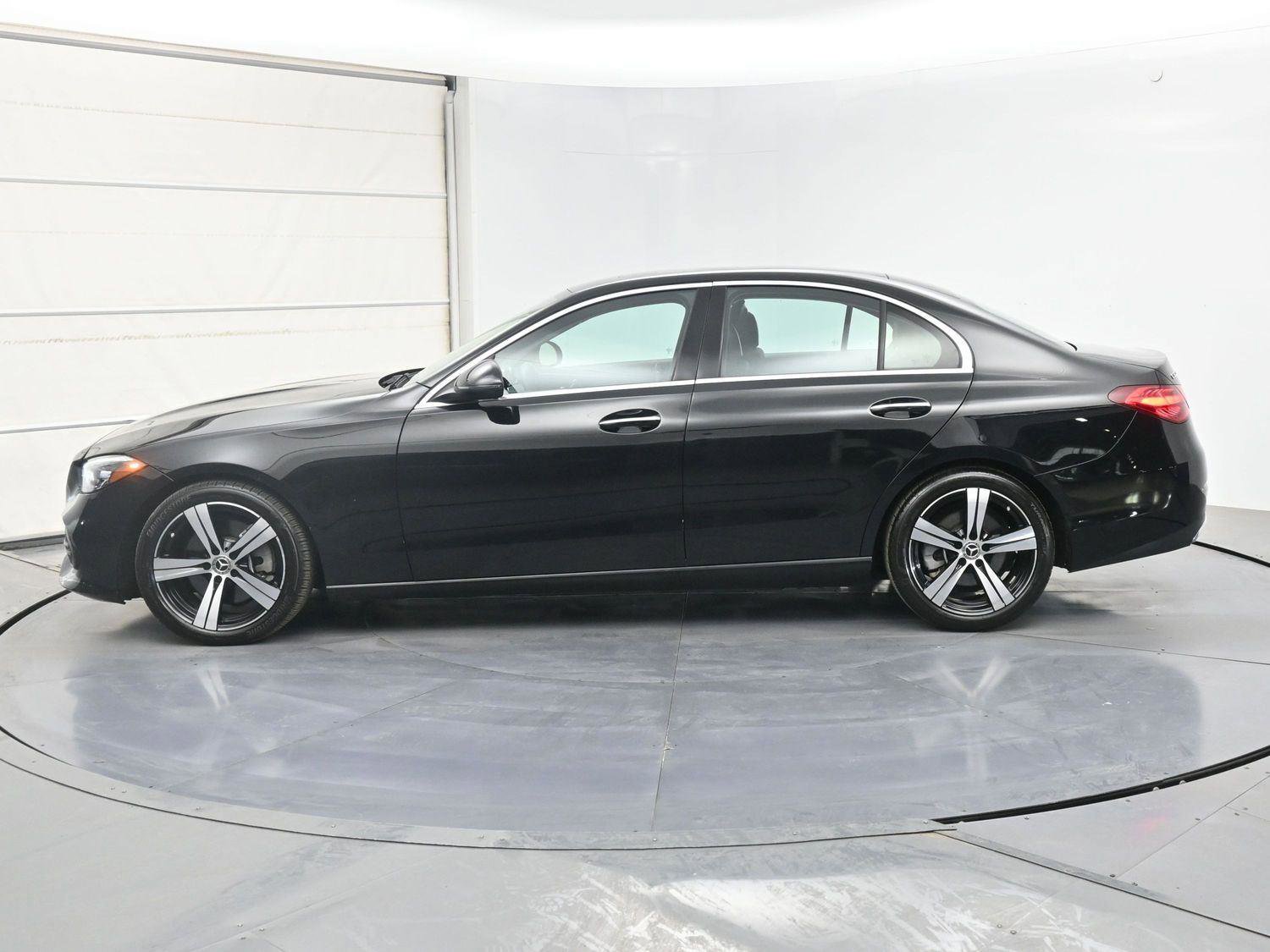 Used 2022 Mercedes-Benz C 300 4MATIC Sedan image 19