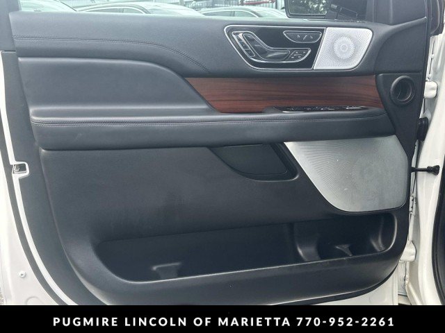 Used 2023 Lincoln Navigator L Reserve AWD/4WD image 10