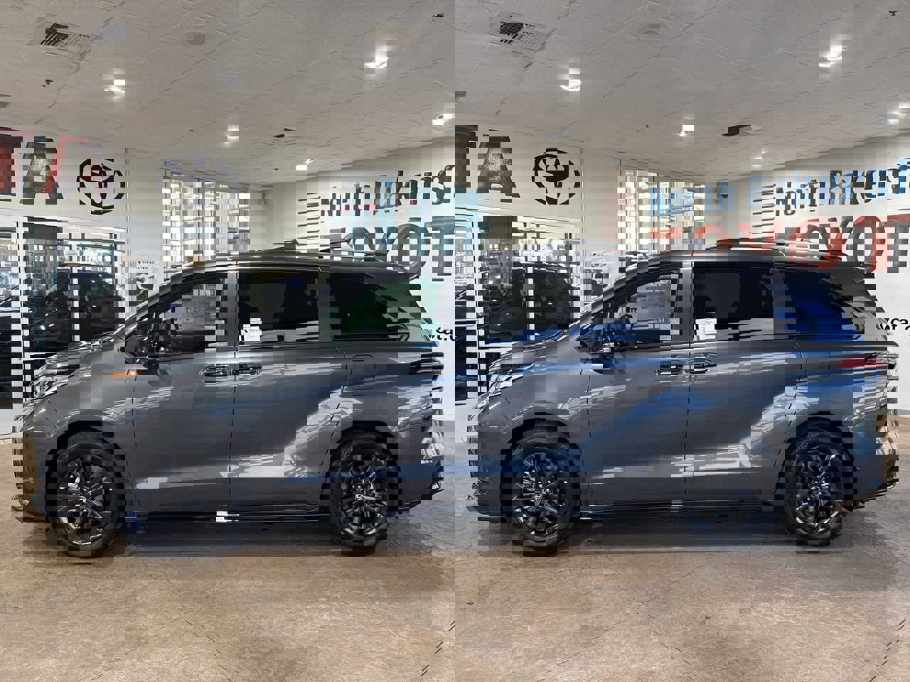 New 2025 Toyota Sienna XSE image 7