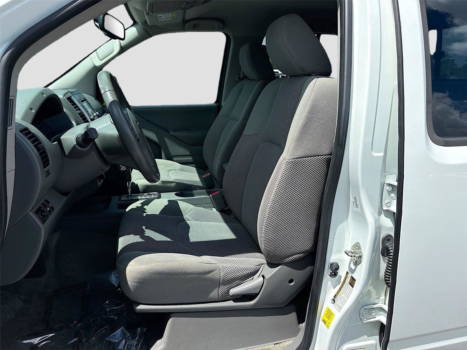 Used 2018 Nissan Frontier SV w/ Value Truck Package AWD/4WD image 20
