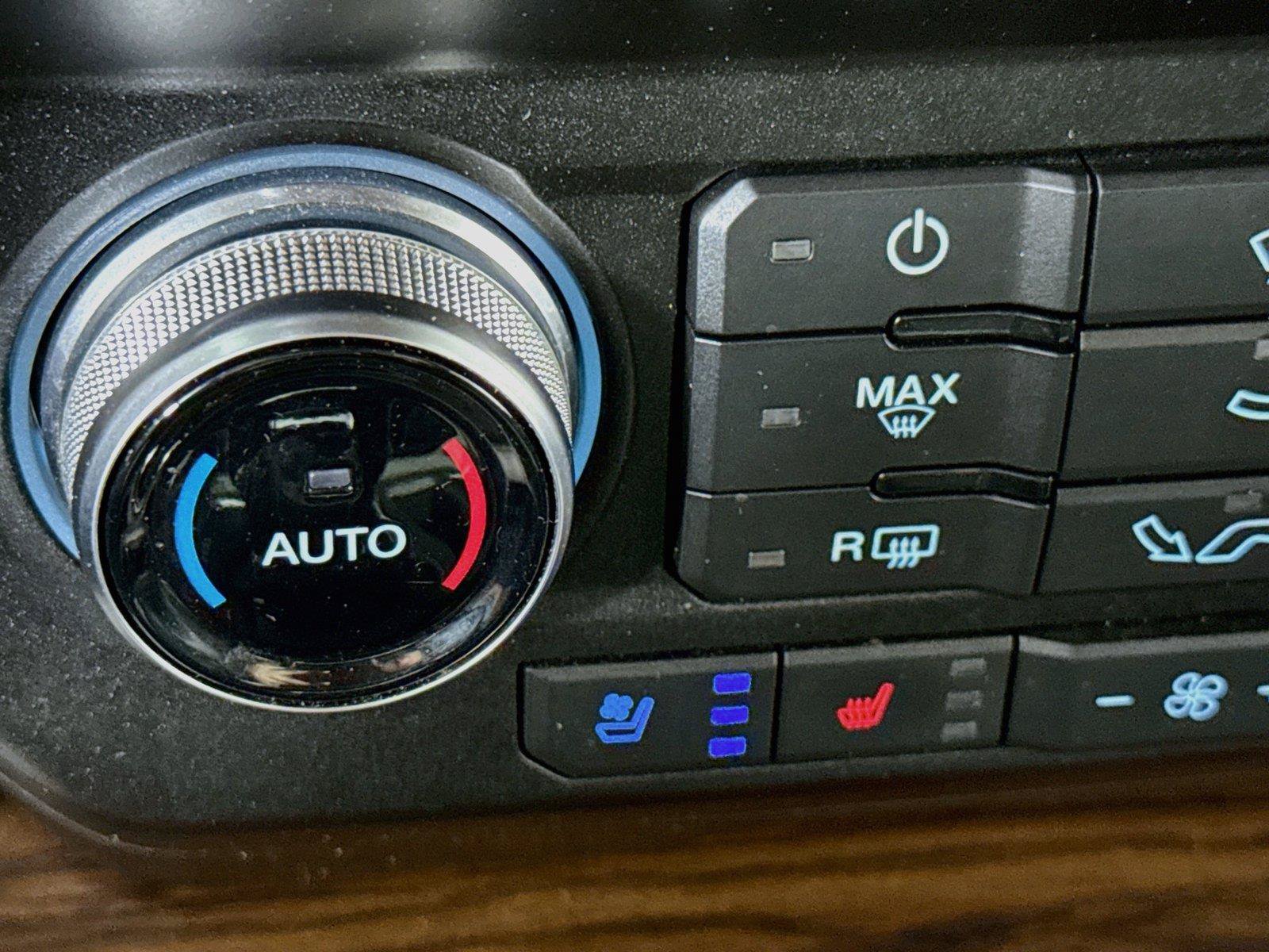 Used 2019 Ford F150 Lariat w/ Equipment Group 502A Luxury AWD/4WD image 14