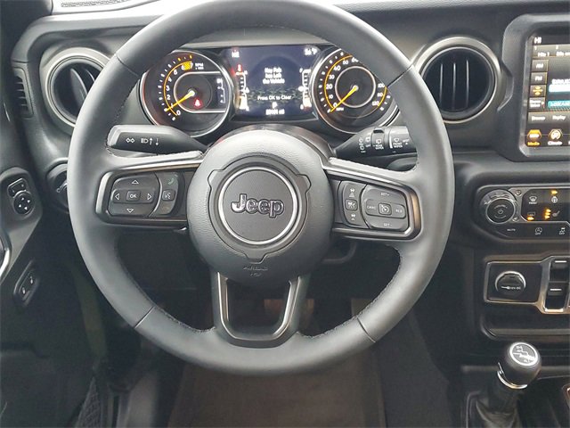 Used 2023 Jeep Wrangler Willys image 13