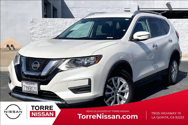 Used 2017 Nissan Rogue SV AWD/4WD image 1