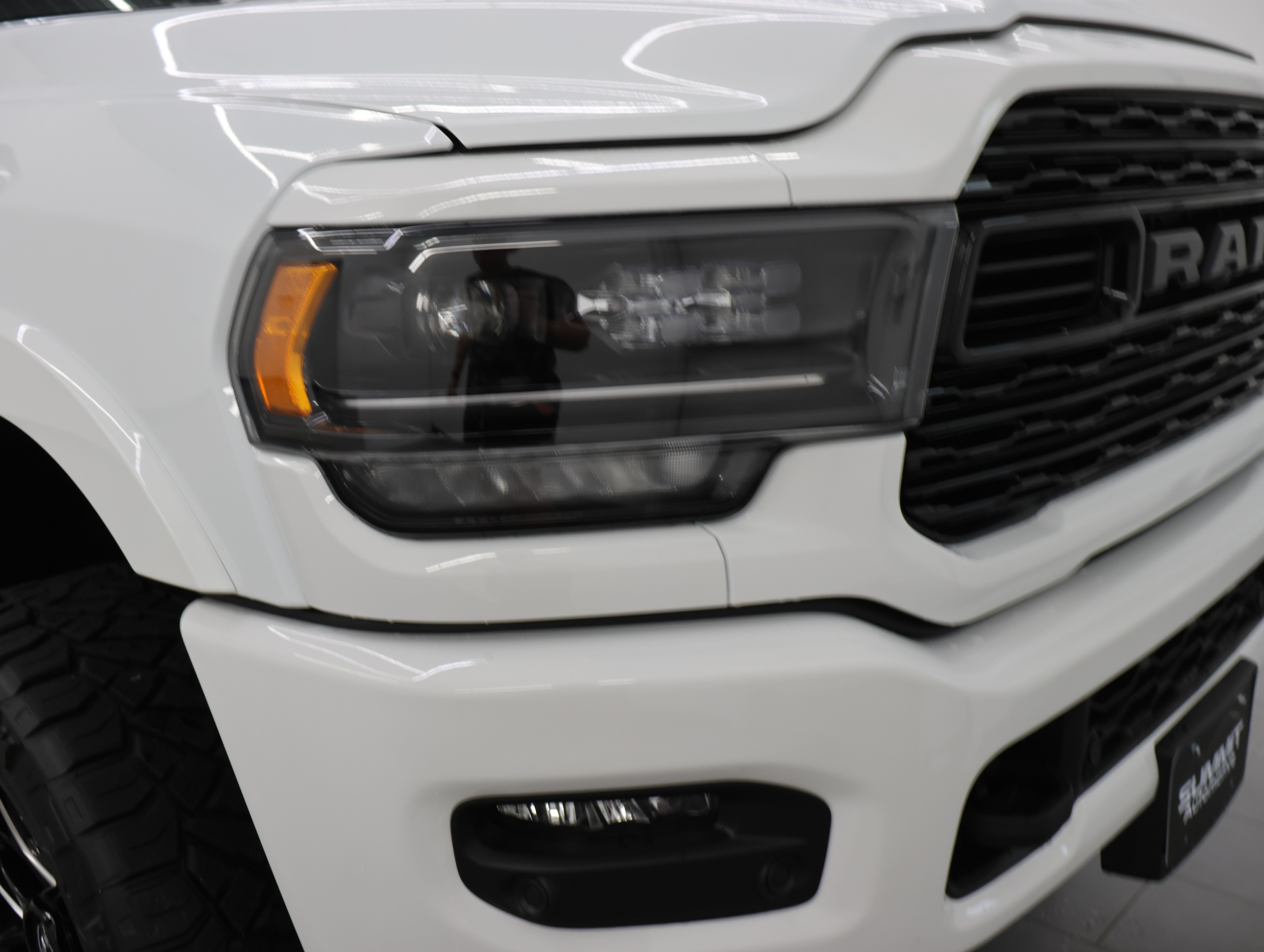 Used 2023 RAM 2500 Limited AWD/4WD image 27