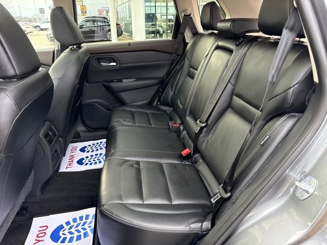 Used 2023 Nissan Rogue SL w/ SL Premium Package image 21