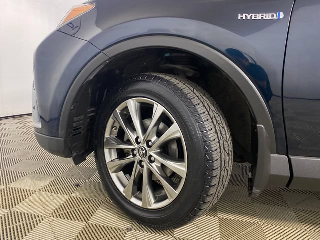 Used 2018 Toyota RAV4 Limited w/ Advanced Technology Package AWD/4WD image 23