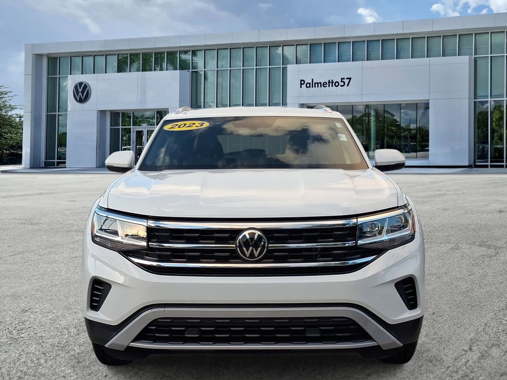 Used 2023 Volkswagen Atlas Cross Sport SE FWD image 2