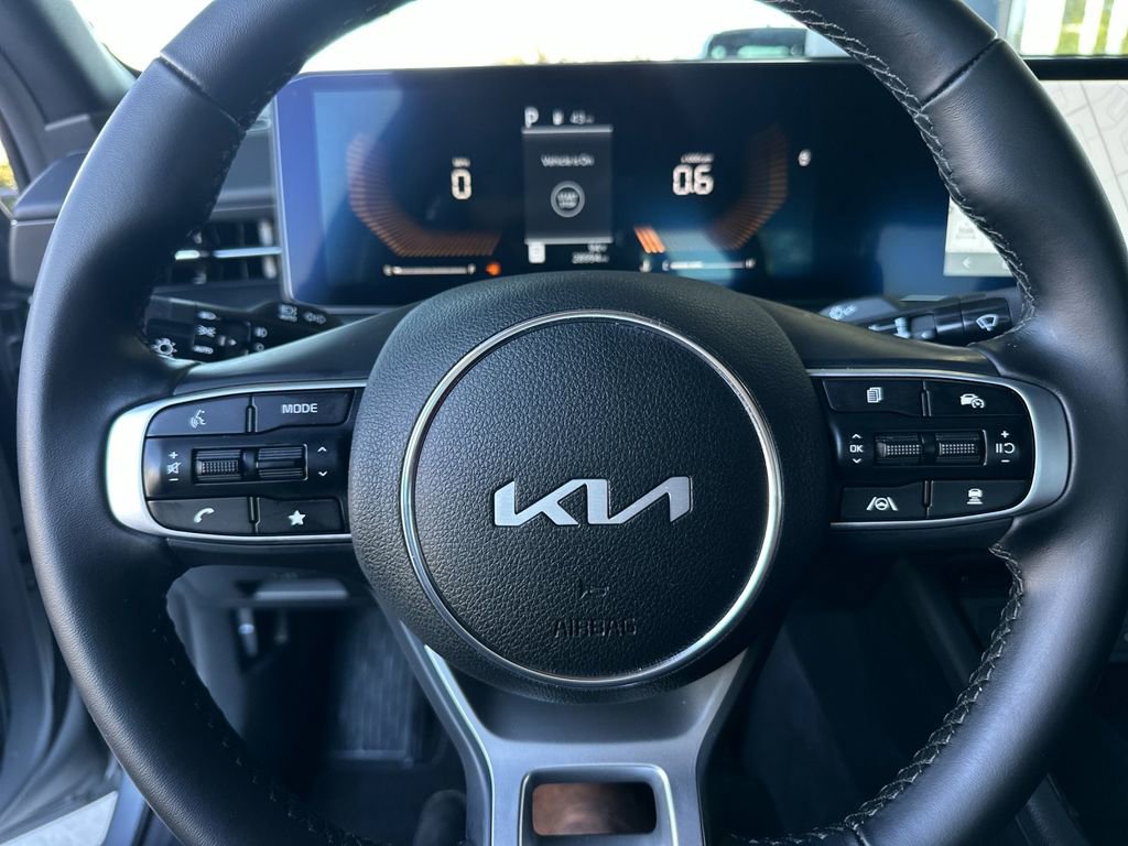 Used 2025 Kia K5 GT-Line w/ GT-Line Premium Package image 23