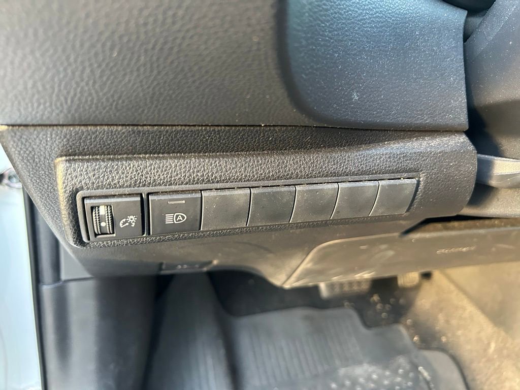 Used 2022 Toyota Corolla SE image 17