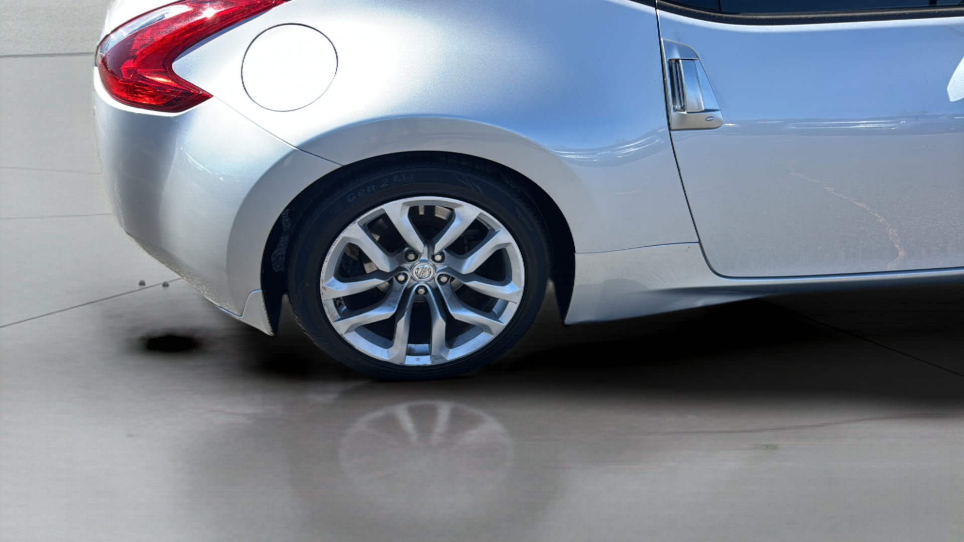 Used 2013 Nissan 370Z Coupe RWD image 35