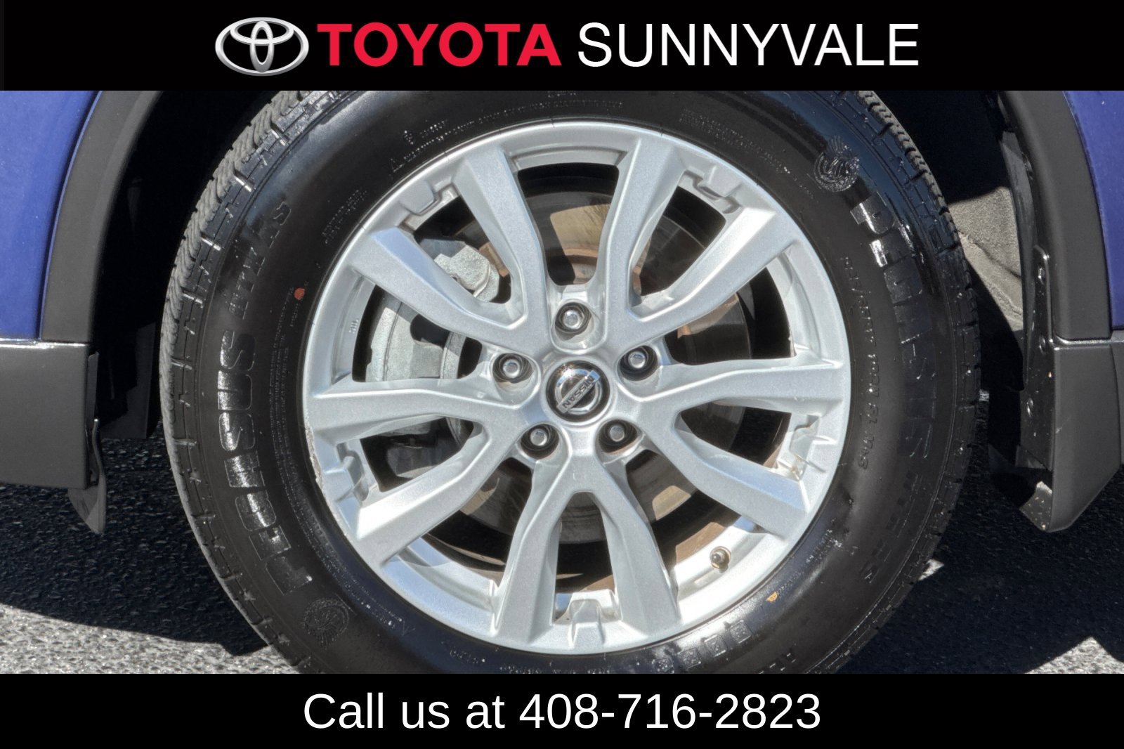 Used 2018 Nissan Rogue SV w/ Premium Package FWD image 12
