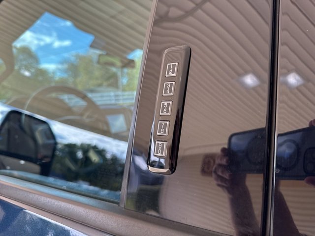 Used 2020 Ford F250 Lariat w/ Lariat Ultimate Package image 31