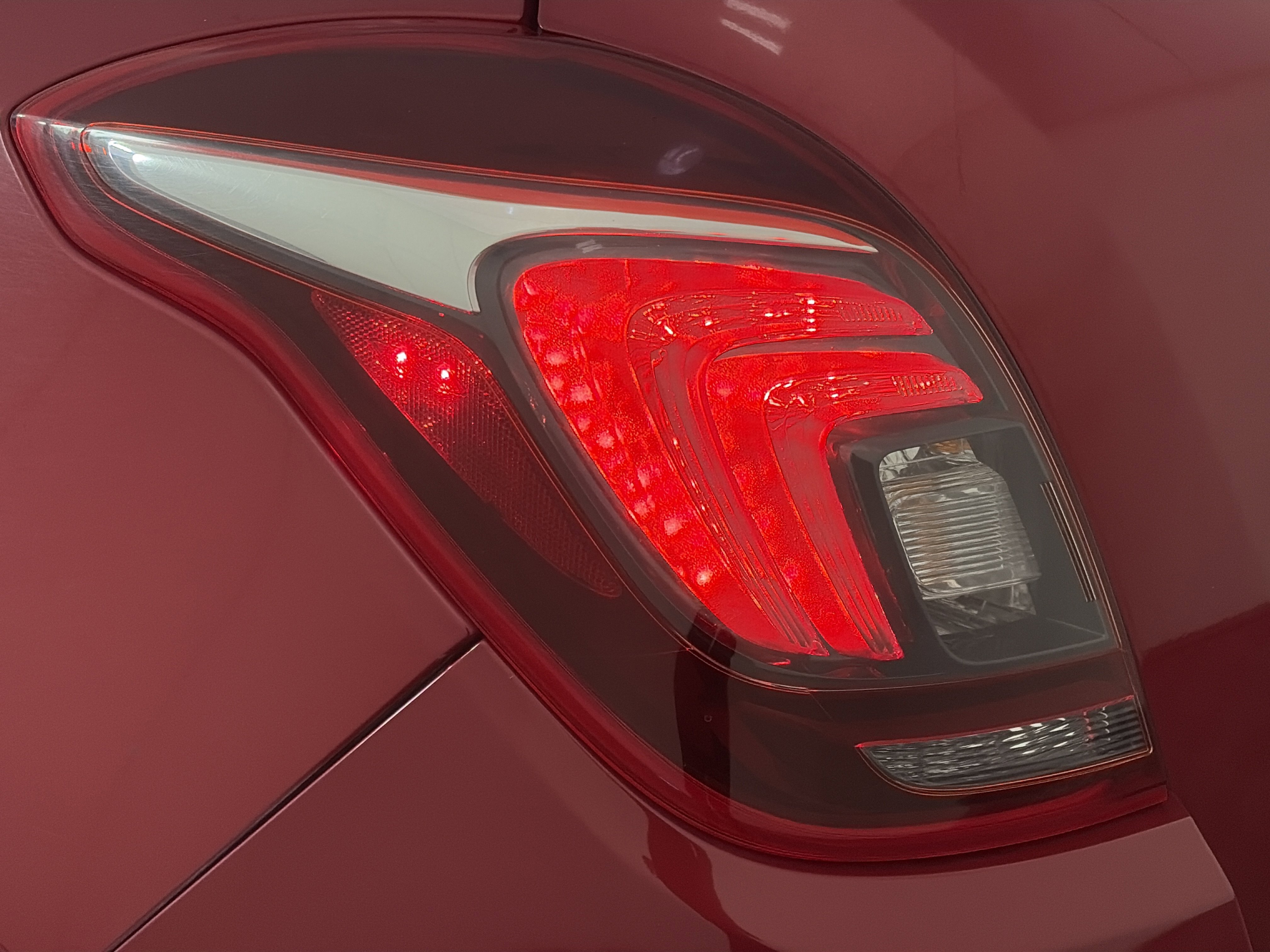 Used 2020 Buick Encore Preferred w/ Safety Package image 27