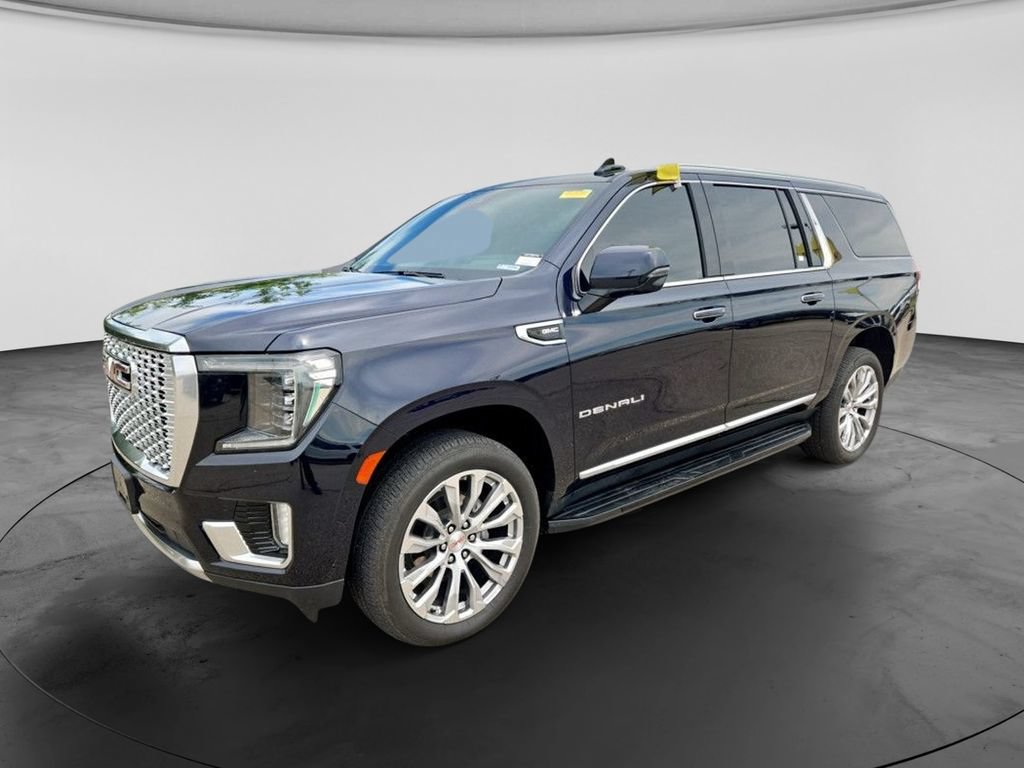 Used 2024 GMC Yukon XL Denali w/ Advanced Technology Package AWD/4WD image 12