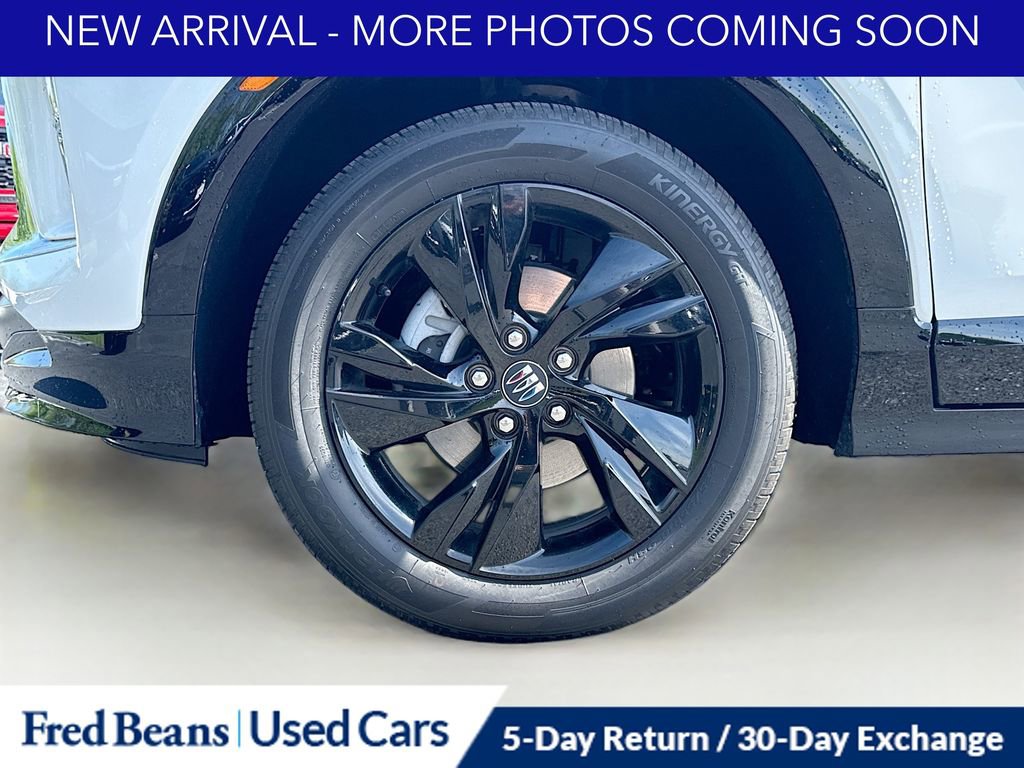 Used 2025 Buick Encore GX Sport Touring w/ Comfort Package AWD/4WD image 12