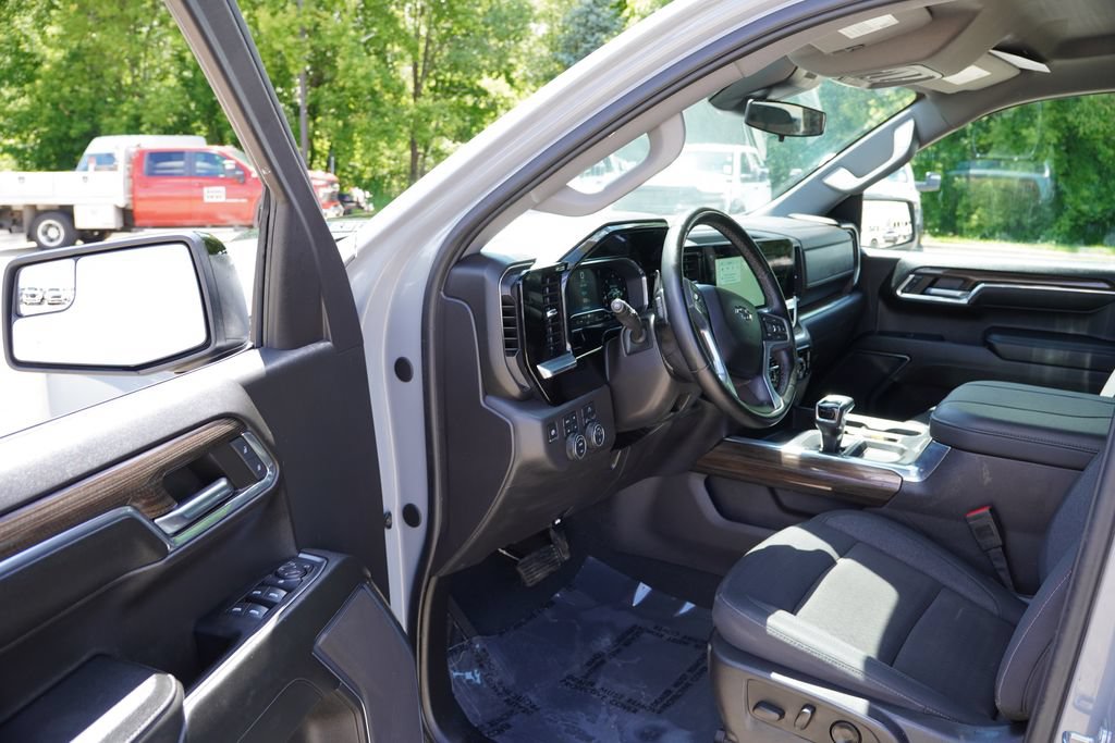Certified 2024 Chevrolet Silverado 1500 LT Trail Boss AWD/4WD image 14